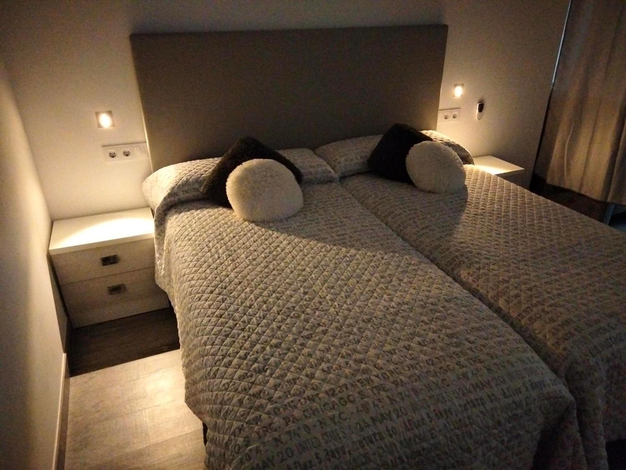 Loft La Calahorra Con Posibilidad De Aparcamiento Pregunta Por El Pack Mas Amor กอร์โดบา ภายนอก รูปภาพ